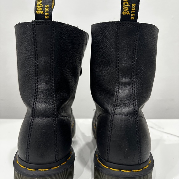 Dr. Martens 1460 Pascal Black Leather Boots š¤ - Picture 14 of 16